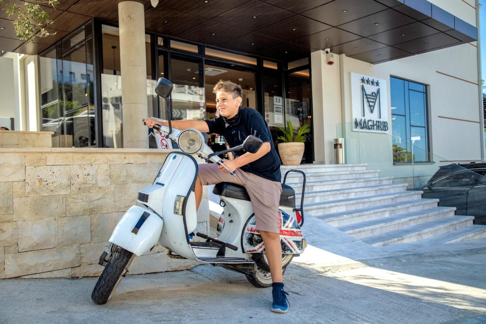 Maghrib Hotel Ulcinj Exterior photo