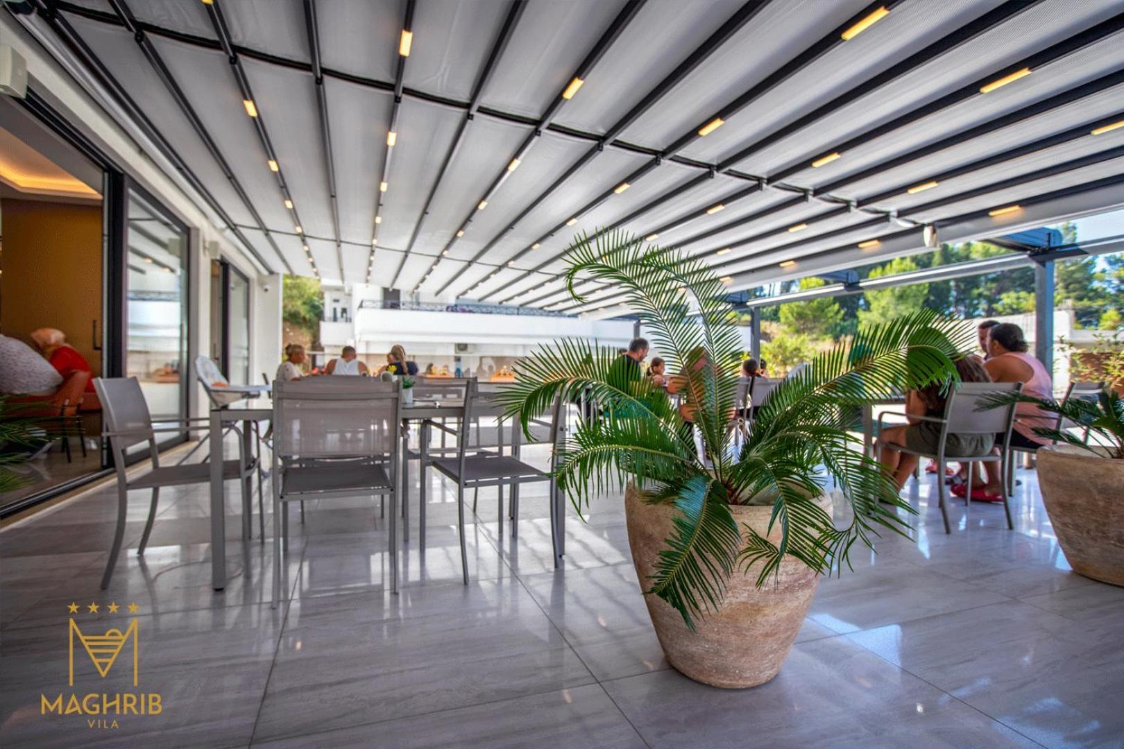 Maghrib Hotel Ulcinj Exterior photo